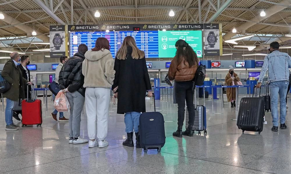 Κορονοϊός: Είσοδος ταξιδιωτών στην χώρα μας μόνο με αρνητικό PCR